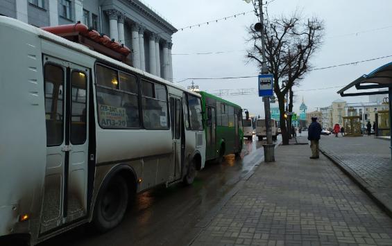 Куряне вынуждены ждать транспорт по 50 минут