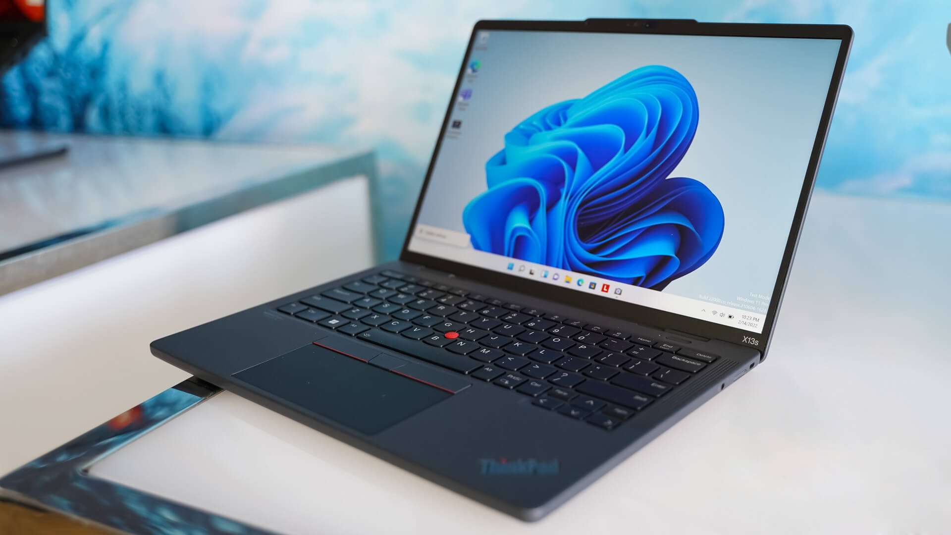 Lenovo представила ноутбук ThinkPad X13s на чипе Snapdragon 8cx Gen 3