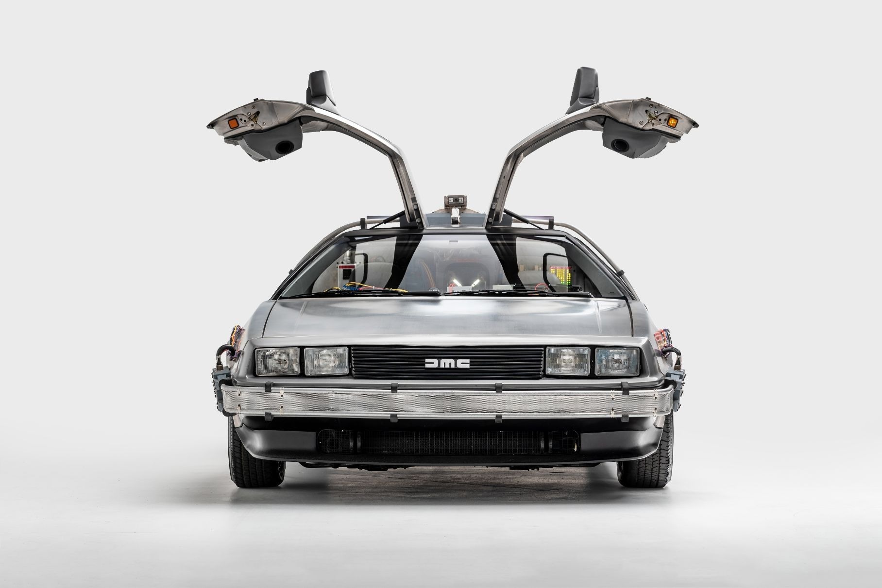 DeLorean DMC-12 снова встанет на конвейер