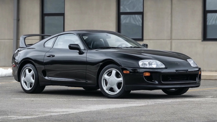 Старую Toyota Supra в идеальном состоянии продали за 10 миллионов рублей