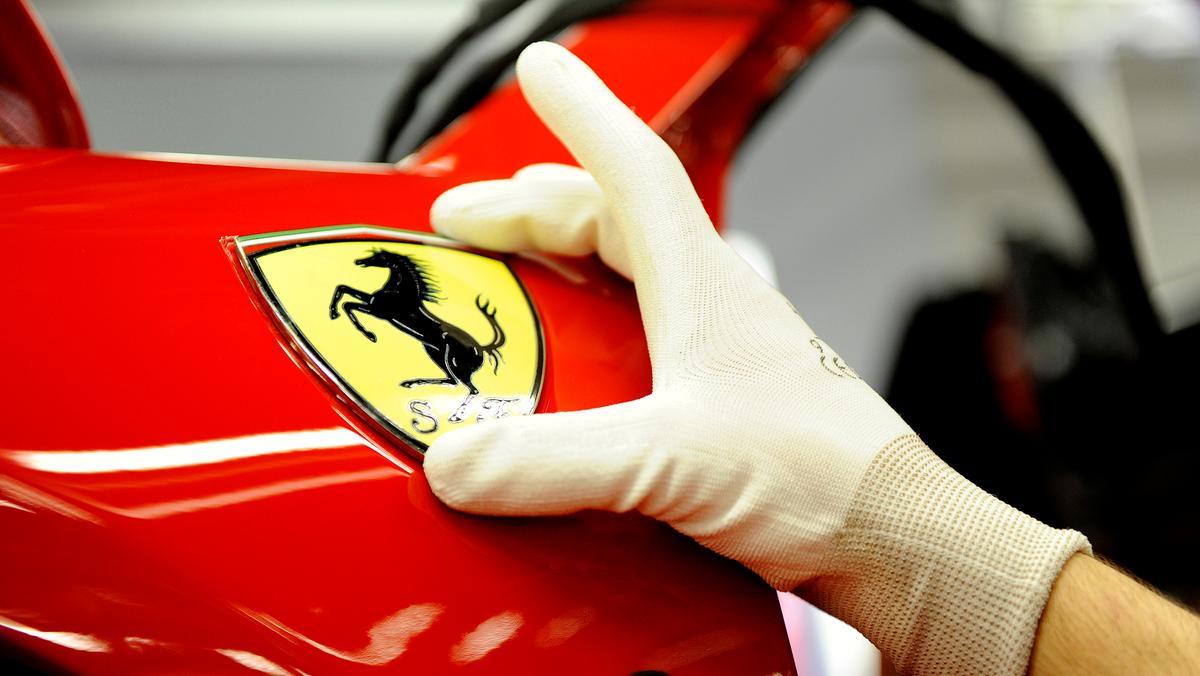 Ferrari остановила производство из-за коронавируса