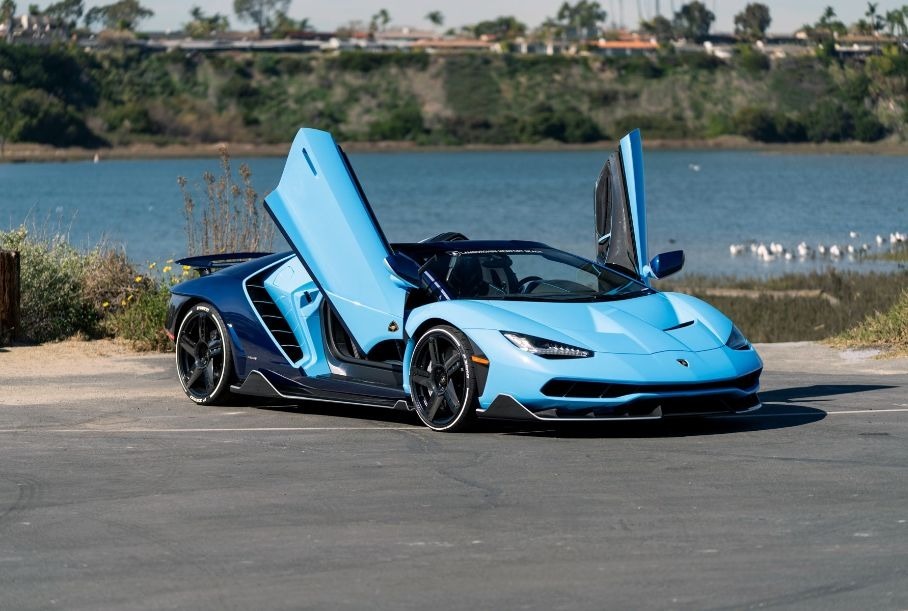 В России продают Lamborghini Centenario за 293 миллиона рублей