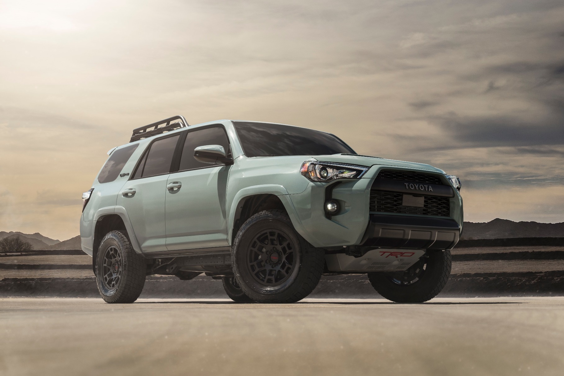 Toyota будет красить 4Runner, Sequoia, Tacoma и Tundra в цвет лунного камня