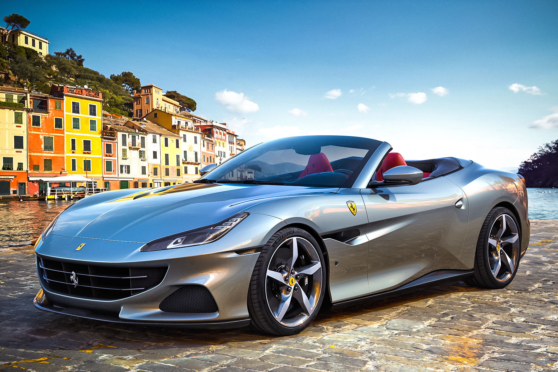 Кабриолет Ferrari Portofino обновился и стал мощнее