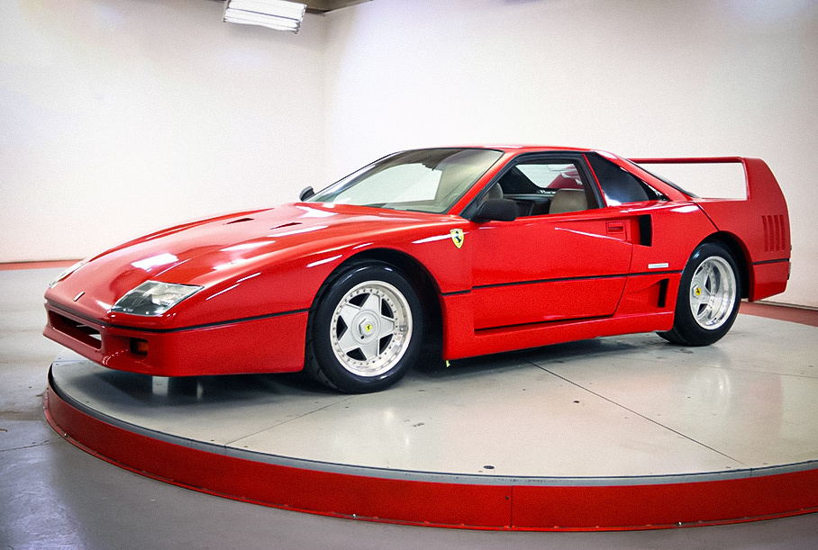 Реплику Ferrari F40 на базе Pontiac продают за 1,8 миллиона рублей