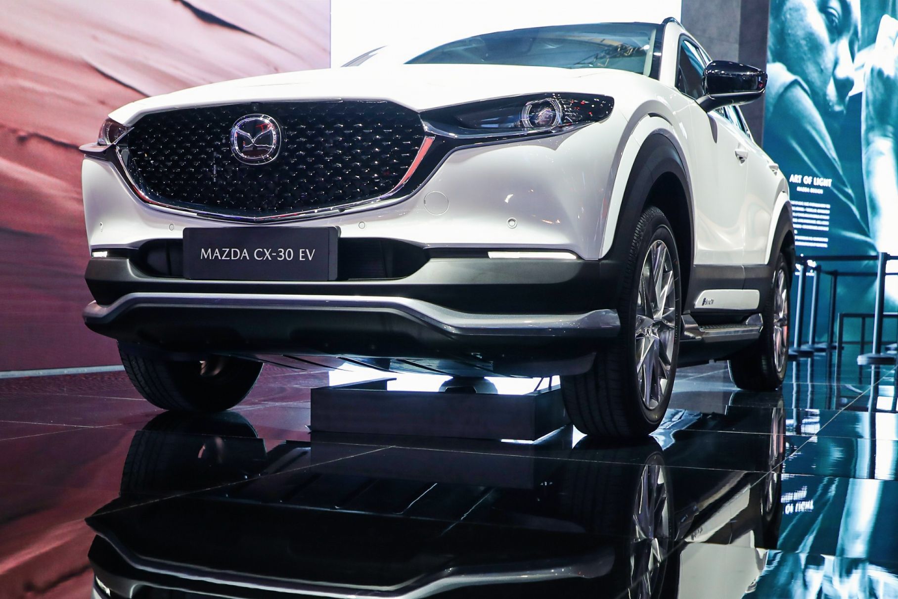 Mazda превратила CX-30 в электромобиль