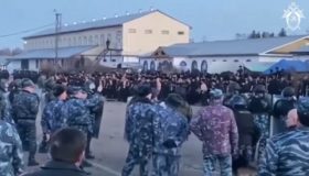 Переломаны пальцы и содрана кожа: общественники заявили о пытках предполагаемого организатора бунта в иркутской ИК-15