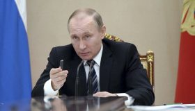 Путин призвал чиновников не выпячивать свое благосостояние