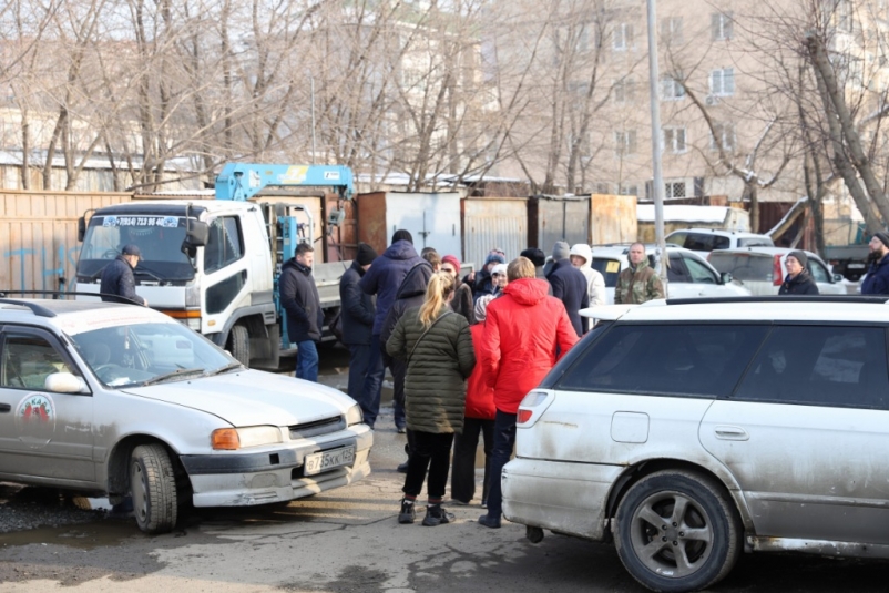 Второй день противостояния 'Эскадре' Позднякова завершился в пользу жителей