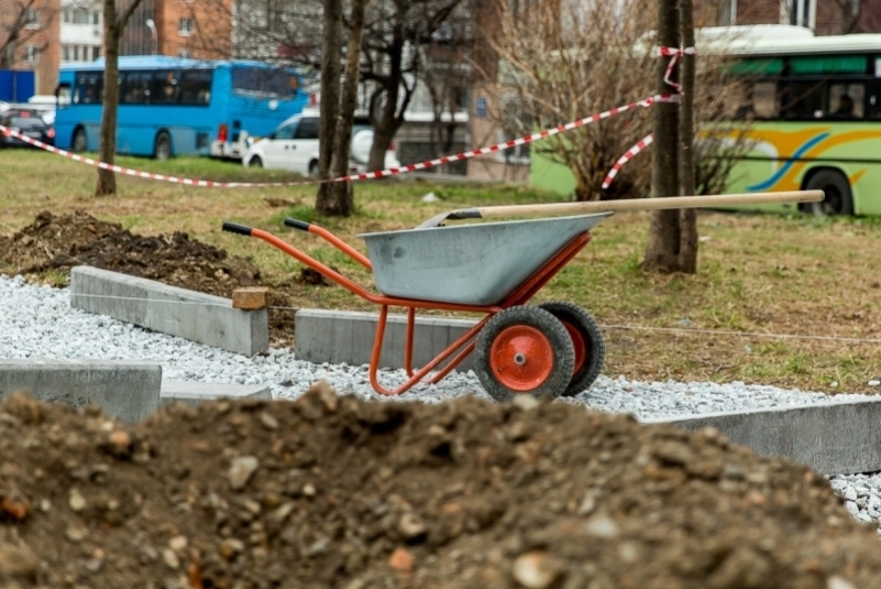 Генпрокуратура нашла у мэрии Владивостока 'коррупциогенный фактор' при обустройстве дворов