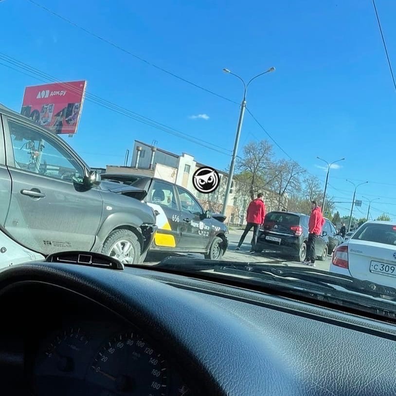 В Пензе 5 автомобилей попали в жесткое ДТП