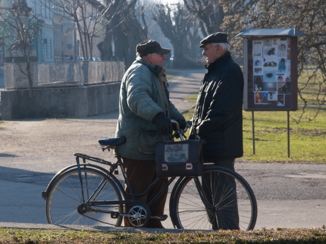 В Москве работодателям нельзя пускать пенсионеров на работу