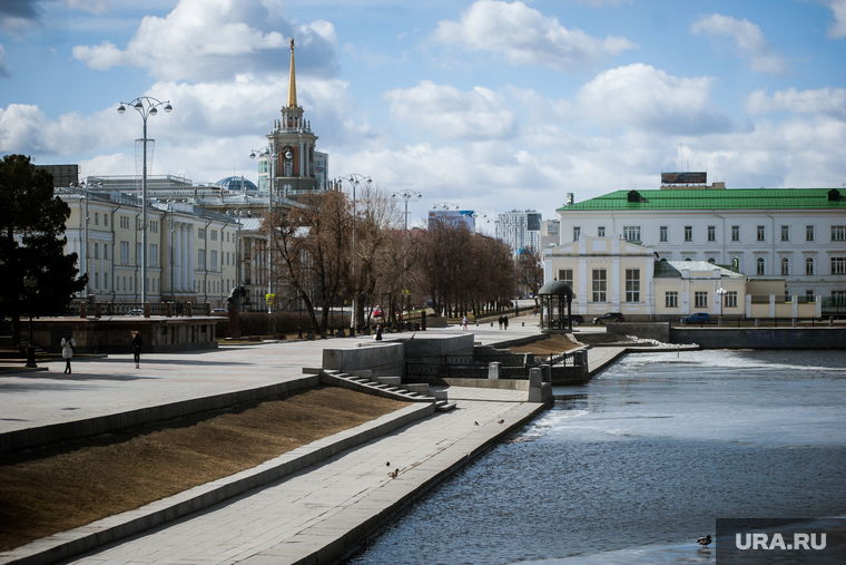 В Свердловской области выявили 11 новых зараженных коронавирусом