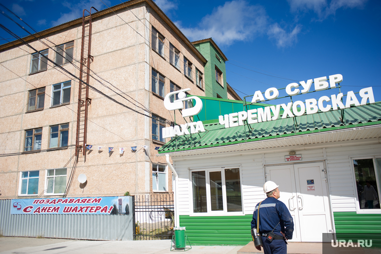 На Урале врачи борются за жизни пострадавших шахтеров