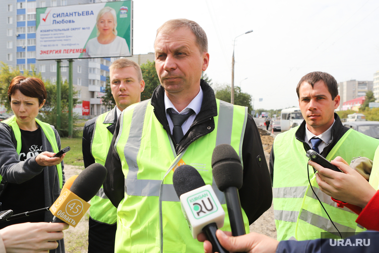 Мэр Кургана захотел уйти в отставку после увольнения подчиненного. Инсайд