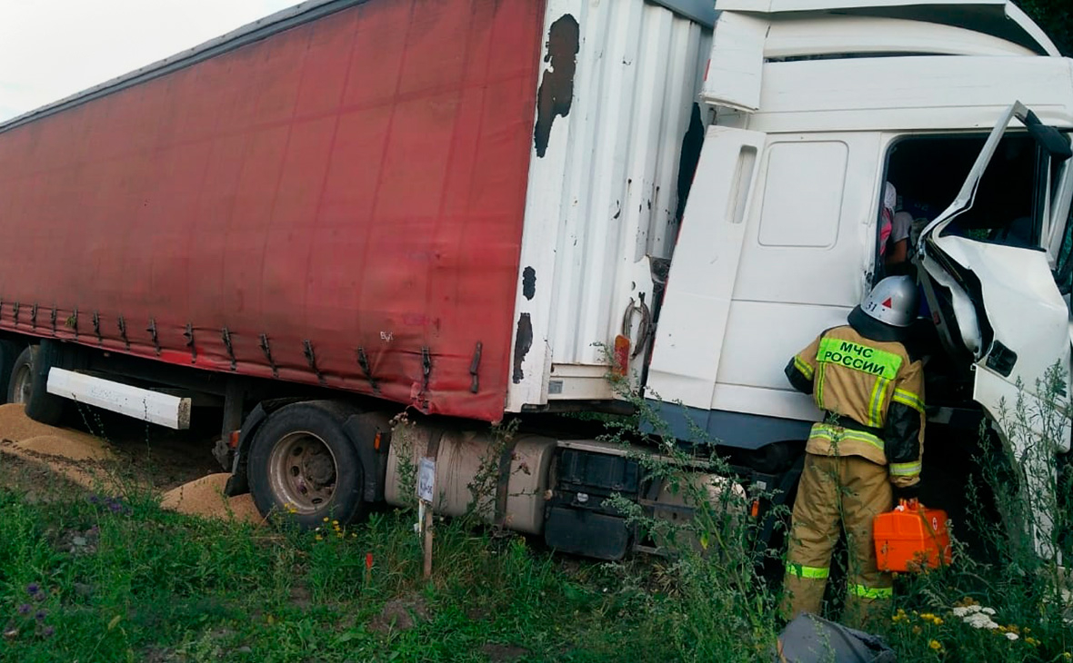 В Курганской области в ДТП с автобусом и фурой пострадали 5 человек