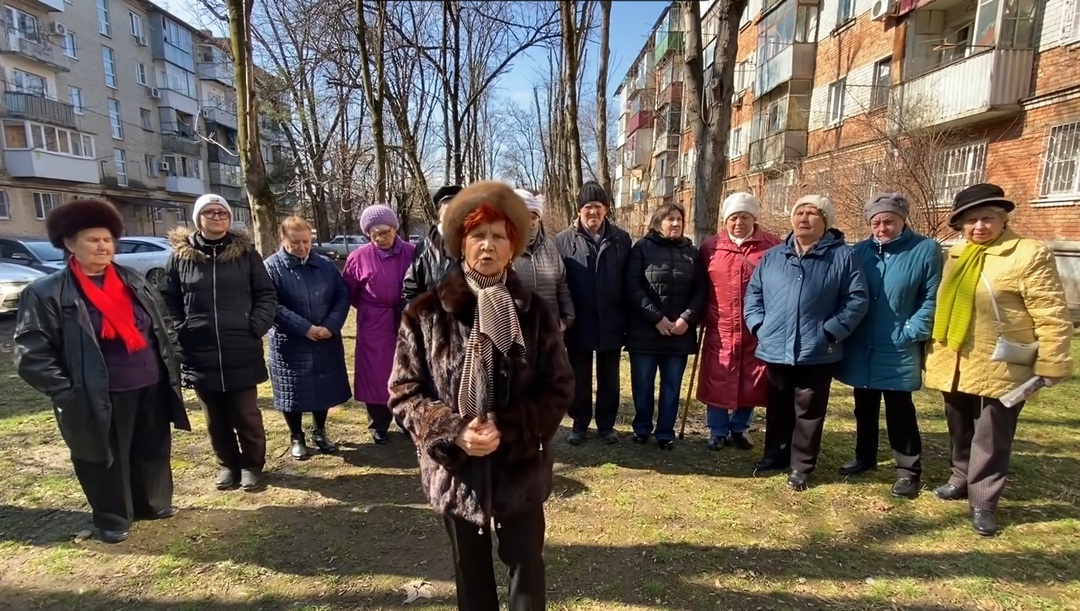 «Сплошная аморальность». Российские пенсионеры призвали срочно закрыть Clubhouse