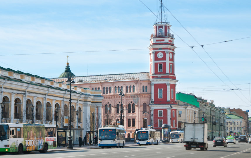 С 9 апреля усилят движение на ряде маршрутов наземного транспорта Петербурга