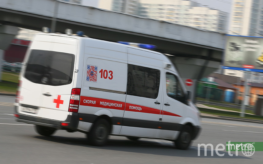 В Москве женщина умерла на лавочке у подъезда