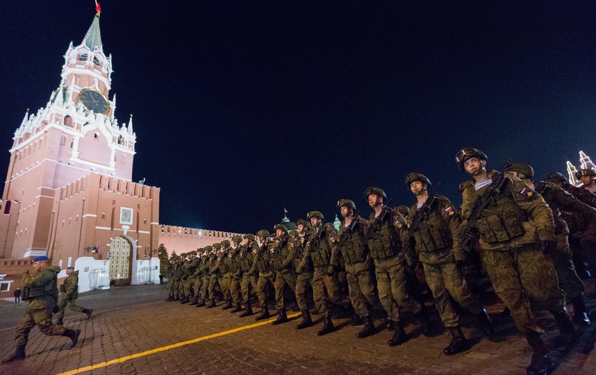 Движение в центре Москвы перекроют из-за репетиции Парада Победы