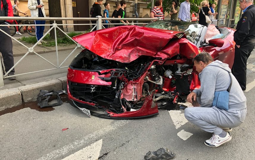 Смертельное ДТП в центре Петербурга: один человек скончался, есть пострадавшие