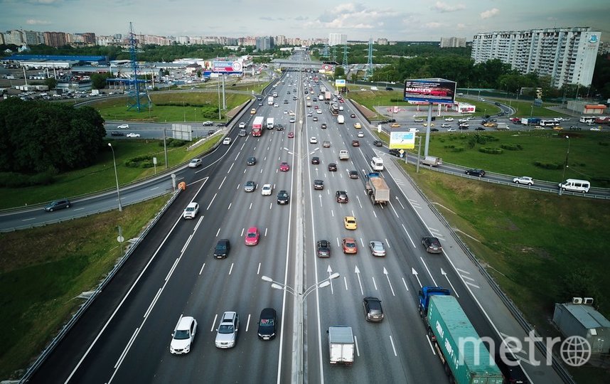 На МКАД столкнулись четыре автомобиля