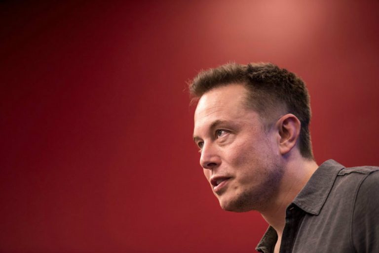 SpaceX и Tesla разрабатывают аппараты ИВЛ для помощи больным коронавирусом