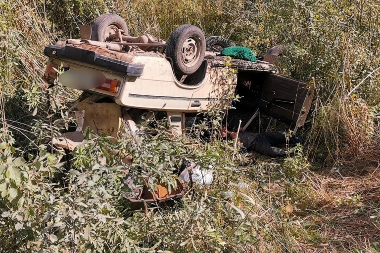 Один человек погиб и двое пострадали в ДТП в Тверской области