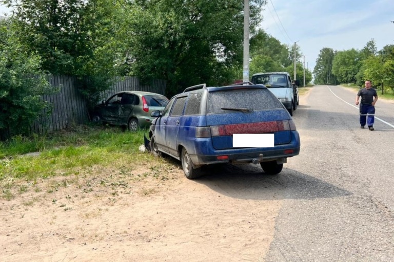 Водитель «Лады Калины» получил травмы, спровоцировав ДТП в Тверской области