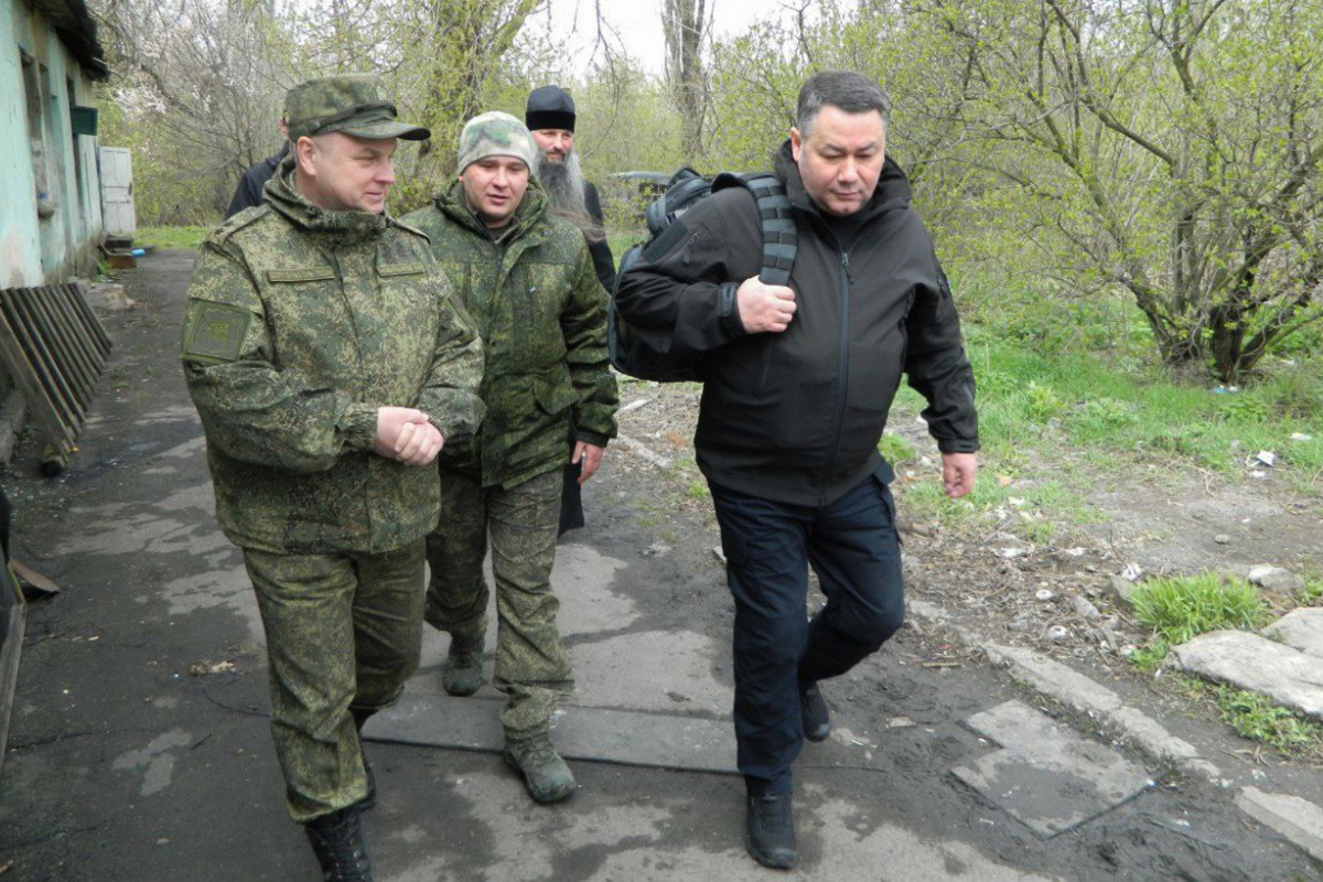 Губернатор Тверской области Игорь Руденя накануне Пасхи в прифронтовой зоне проведения СВО встретился с военными