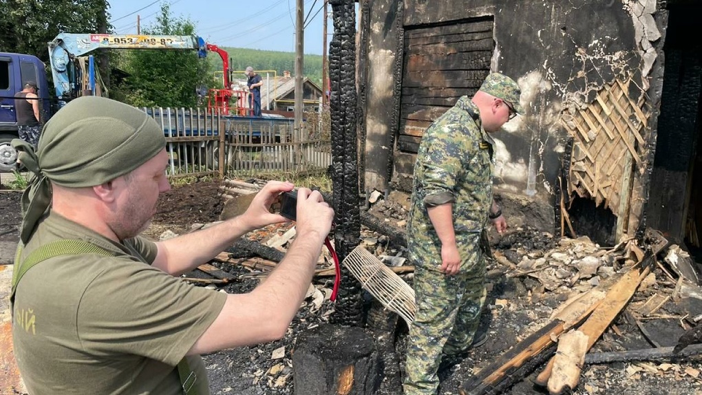 Под Новоуральском четыре человека погибли в пожаре