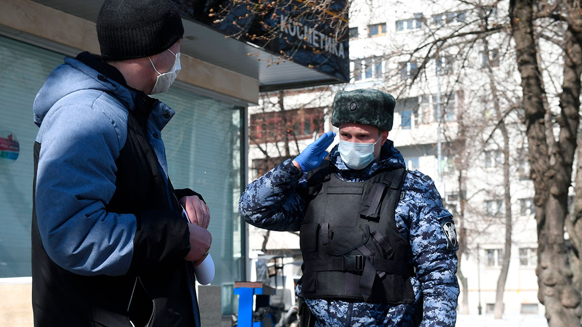 В области утвердили штрафы для несамоизолированных. 10 примеров, за что вас могут и не могут наказать