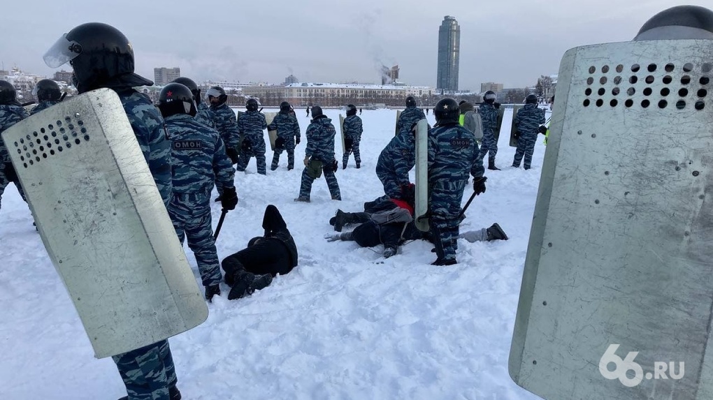 Итоги протестных акций в защиту Навального: по всей Свердловской области полицейские задержали 30 человек