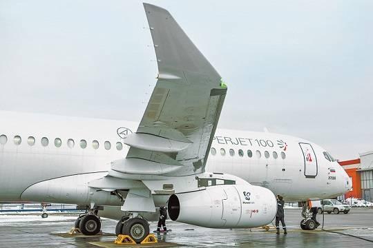 Флагман российской авиаиндустрии SSJ100 не может летать без импортных деталей