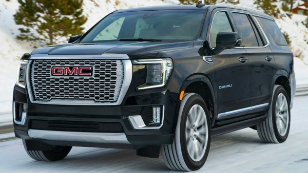 Танк на четырех колесах: GMC Yukon получил возможность разворачиваться, не сходя с места