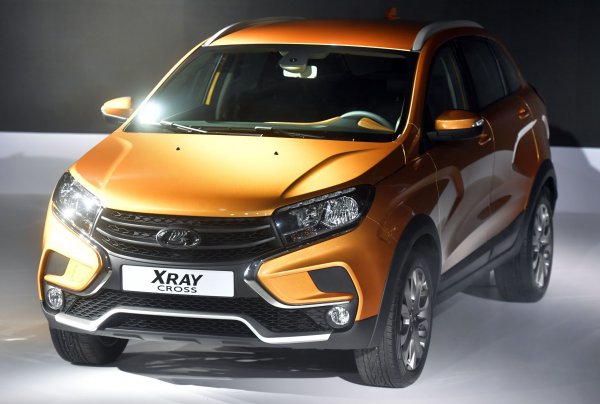 113 породистых «лошадок»: LADA Xray Cross с вариатором по ощущениям не хуже «Кашкая»?