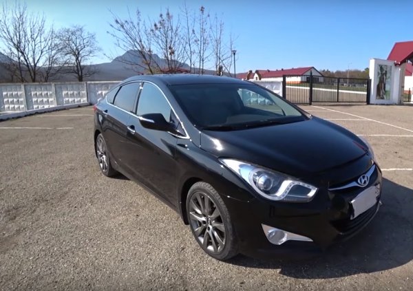 Что лучше купить б/у Hyundai i40 или новую LADA Vesta? Отзыв владельца