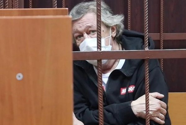 Адвокат об отказе представлять Ефремова: «Не хочу выигрывать суд»