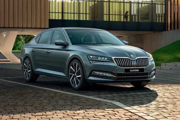 «Вы премиум-сегмент продаете, «Шкода»?!»: Почему Skoda Superb 2020 не найдет покупателя в России – автолюбители