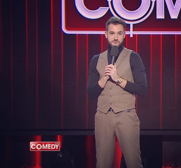 Ещё одним меньше... Бебуришвили уходит из Comedy Club?