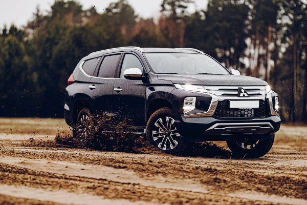 «Прадик» не дотягивает: Почему Mitsubishi Pajero Sport — лучший настоящий внедорожник