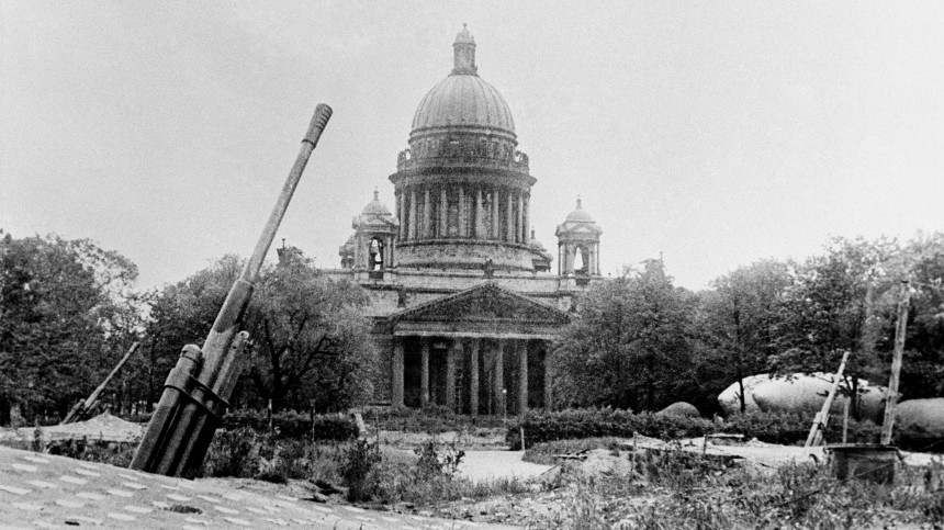 Всепобеждающая сила любви: в блокадном Ленинграде зарегистрировали 15 тысяч браков