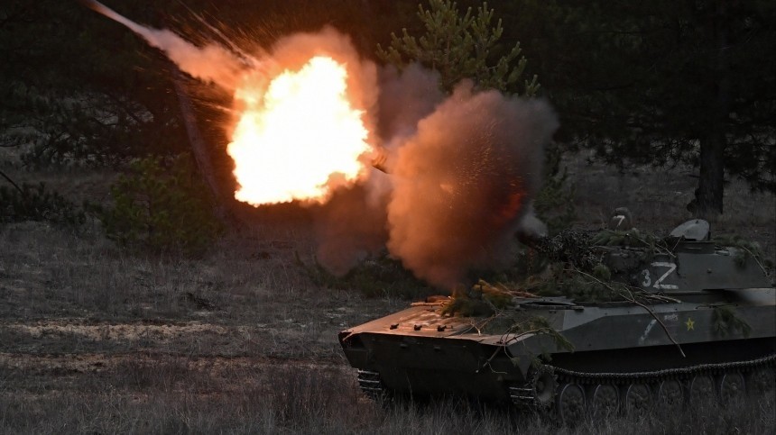 Боевая работа САУ «Гвоздика»: лучшее видео из зоны СВО за день