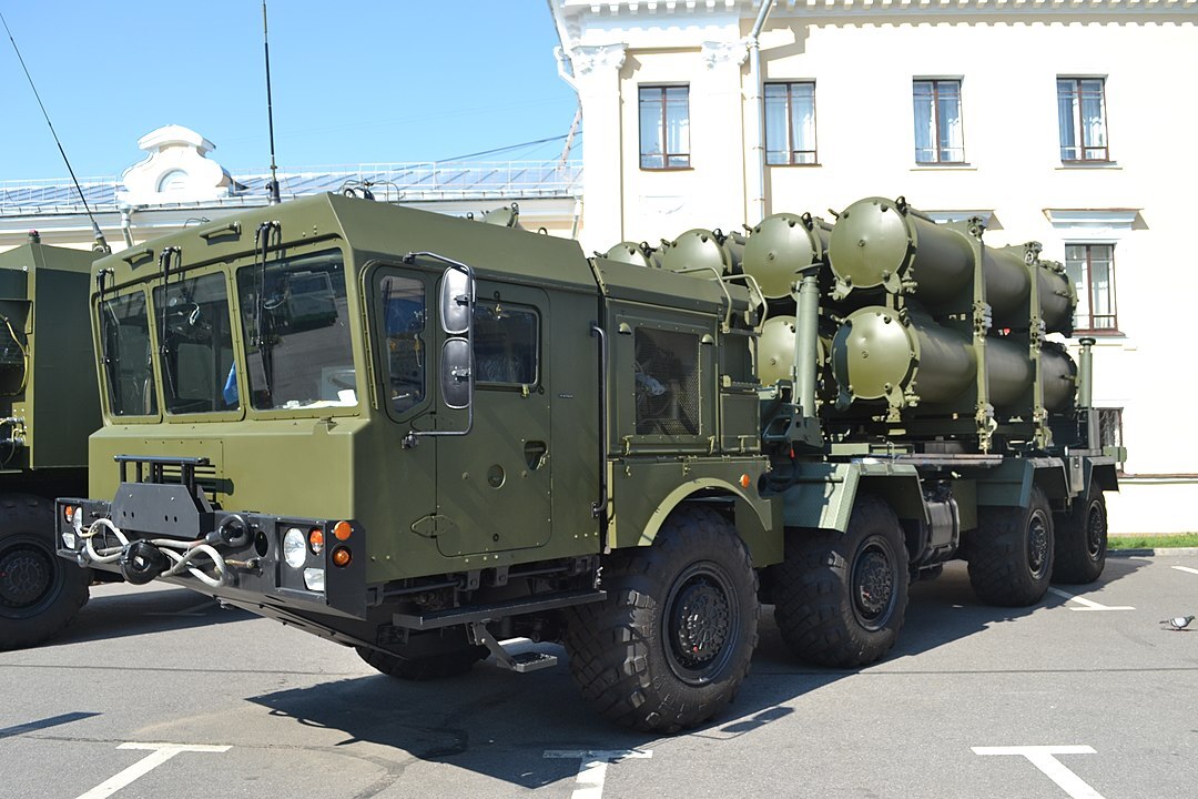 На видео показали испытания российской береговой ракеты