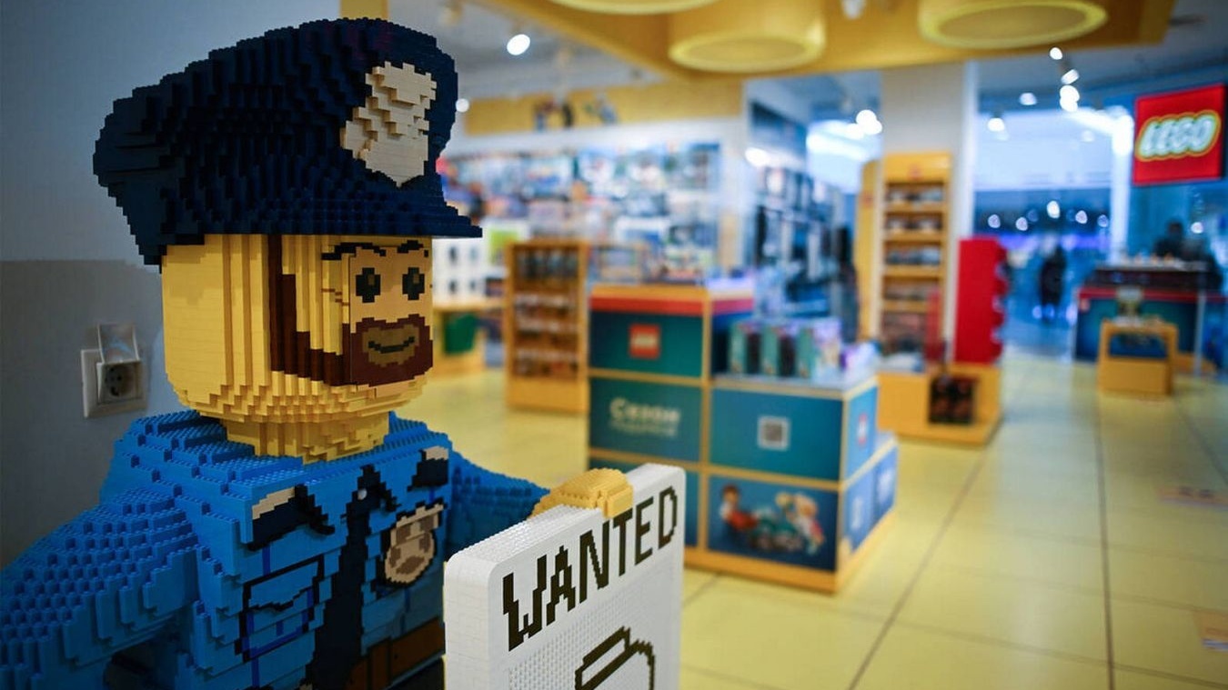 'Гомосячьи игрушки': в Lego ответили на критику продукции депутатом Госдумы