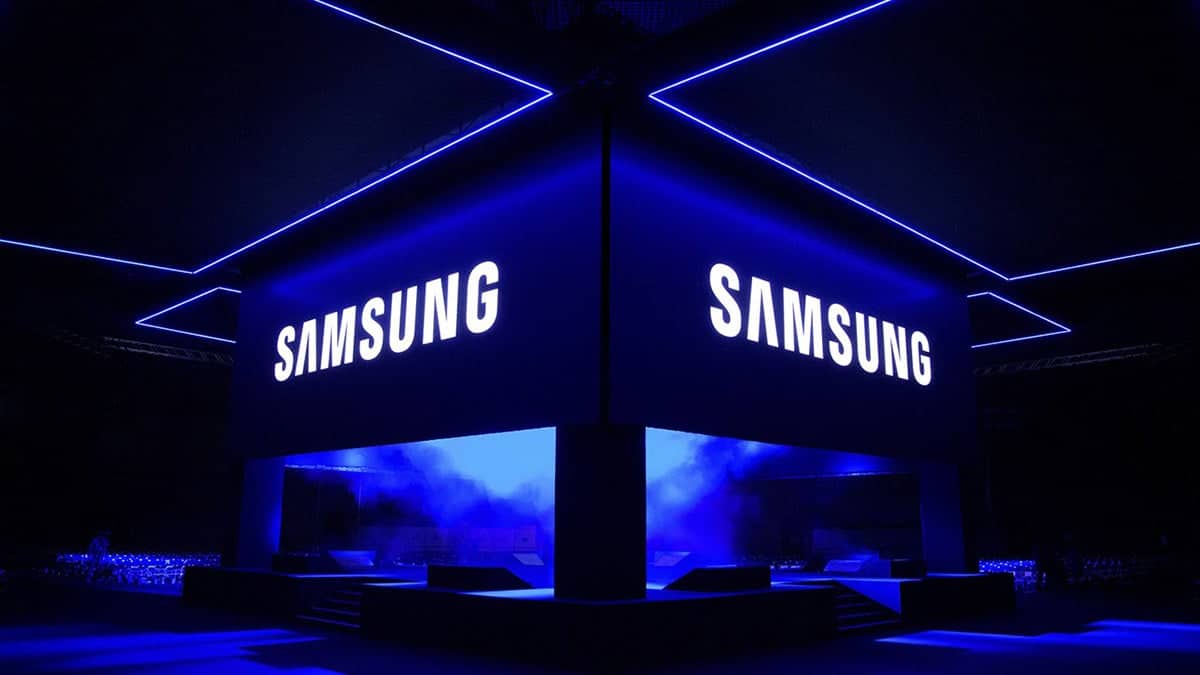 Samsung закрывает все заводы по производству ЖК панелей в этом году