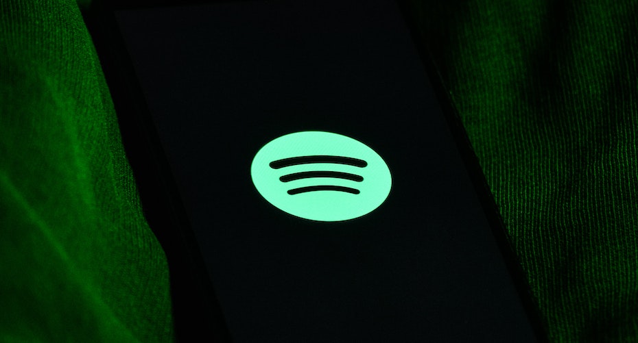 Чем заменить Spotify в России