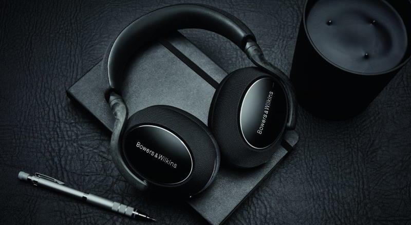 В России появилась юбилейная версия наушников Bowers & Wilkins PX7 Carbon