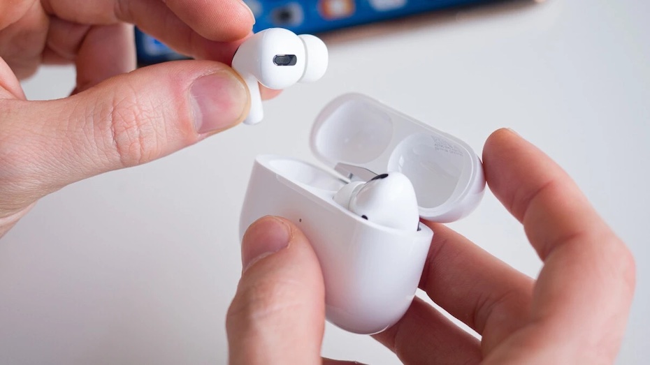 У Apple коллапс: из-за новой фишки iOS в магазинах и мастерских скопились чужие AirPods