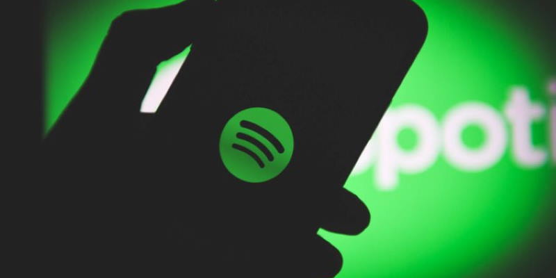 Россияне любят Spotify сильнее, чем Apple Music